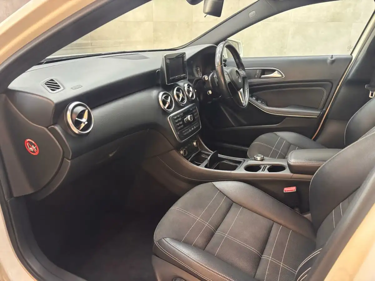 2015-mercedes-benz-a-class-15-cdi-a180-sport-109ps-7g-dct-big-18