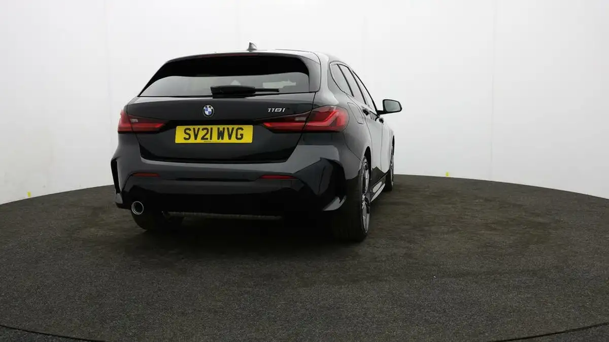 2021-bmw-1-series-15-118i-m-sport-lcp-big-68