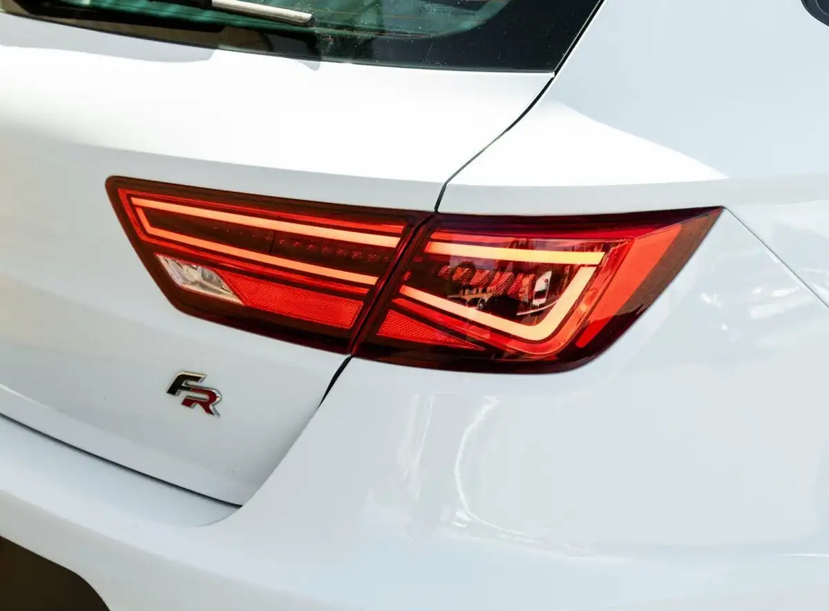 2019-seat-leon-15-tsi-evo-fr-150ps-ss-estate-dsg-big-9