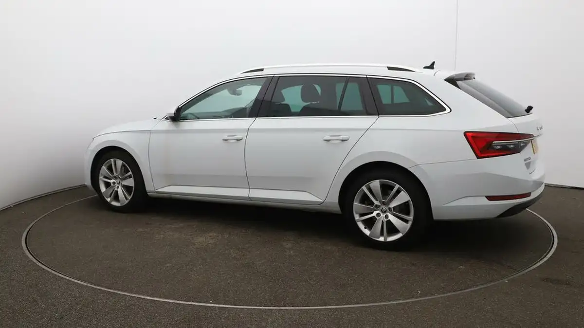 2020-skoda-superb-15-tsi-se-l-estate-big-39