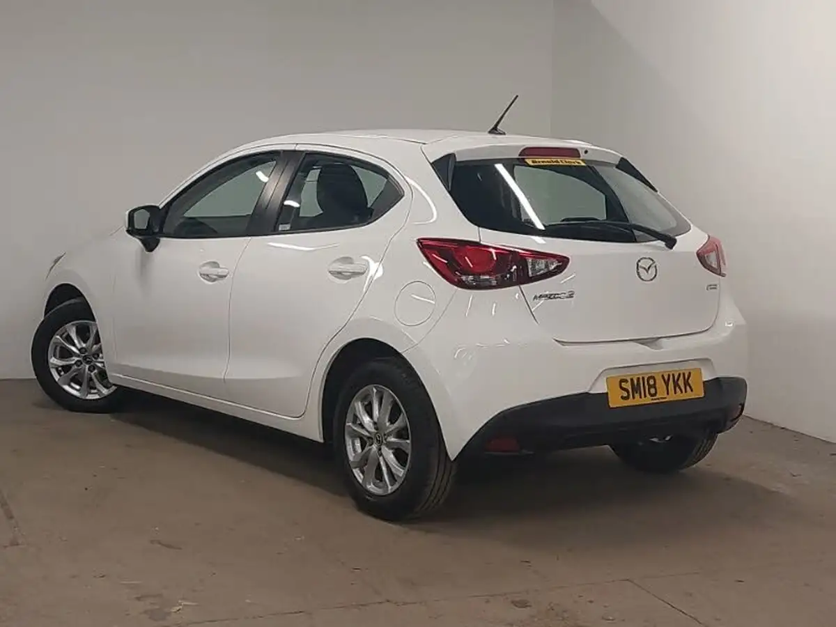 2018-mazda-mazda2-15-se-big-1