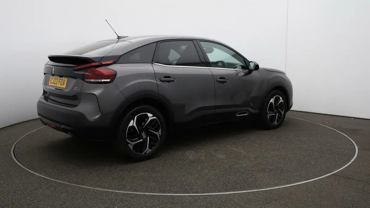2022-citroen-c4-big-46