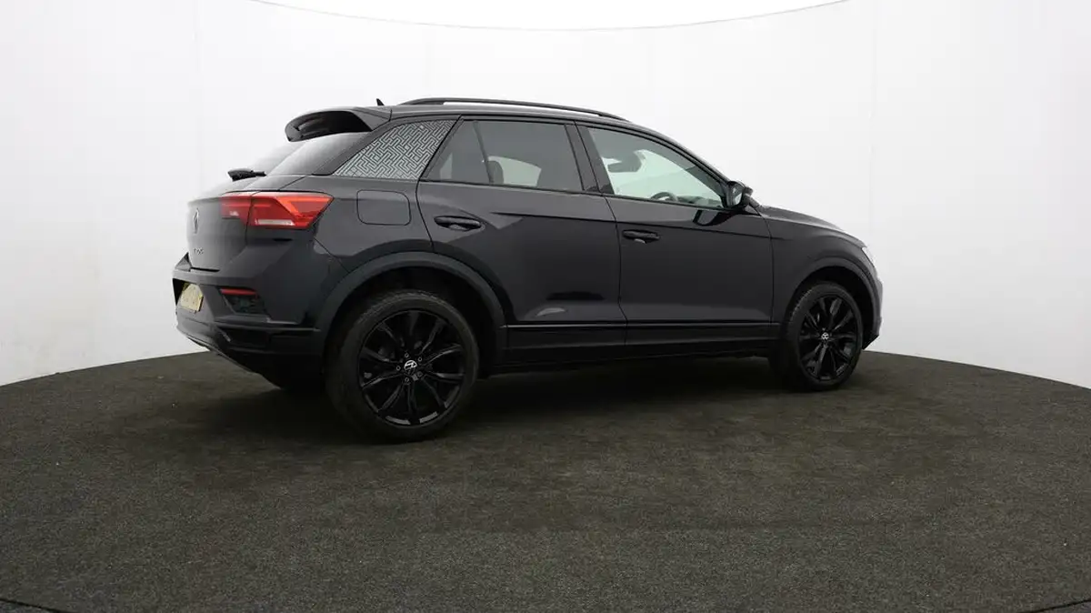 2021-volkswagen-t-roc-15-tsi-black-edition-big-26