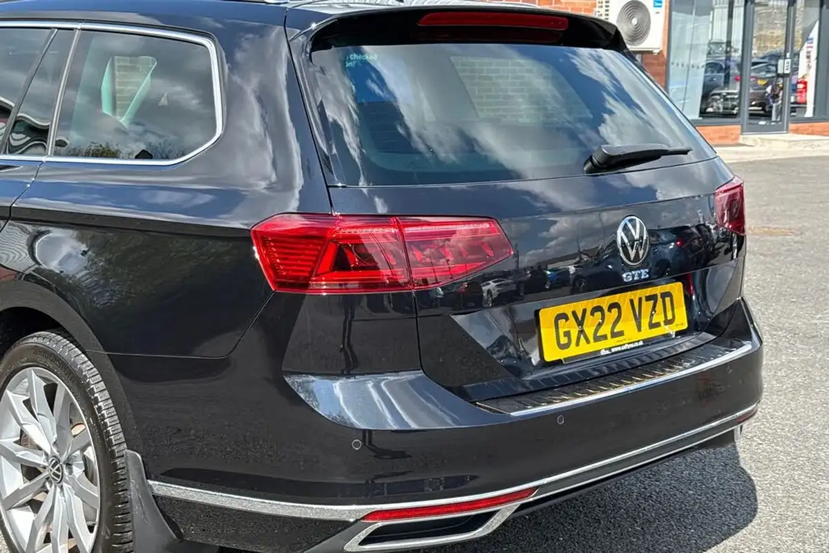2022-volkswagen-passat-14-tsi-gte-advance-estate-5d-big-7