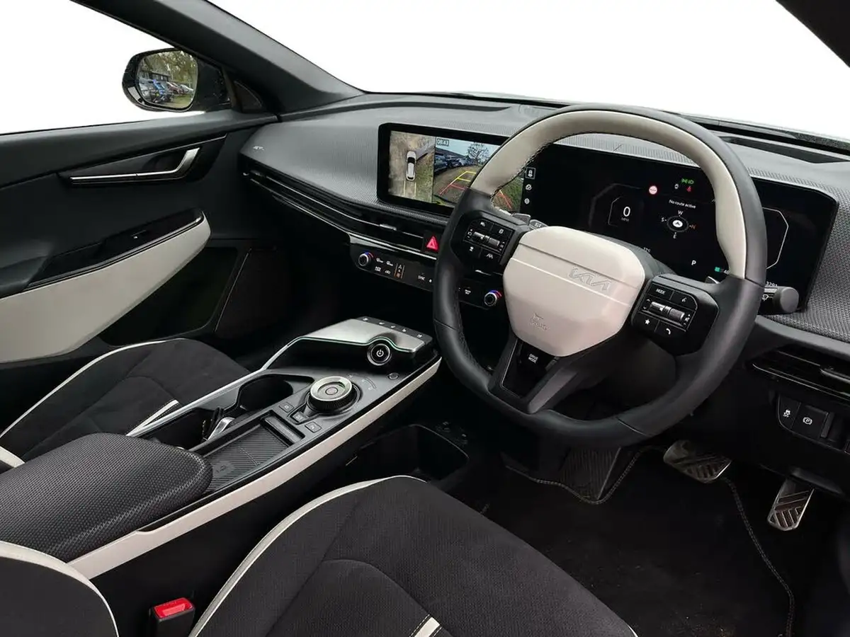2025-kia-ev6-e-gt-line-s-320bhp-awd-840kwh-heat-pump-big-9