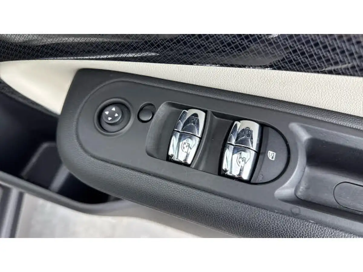 2022-mini-clubman-15-cooper-sport-auto-big-23
