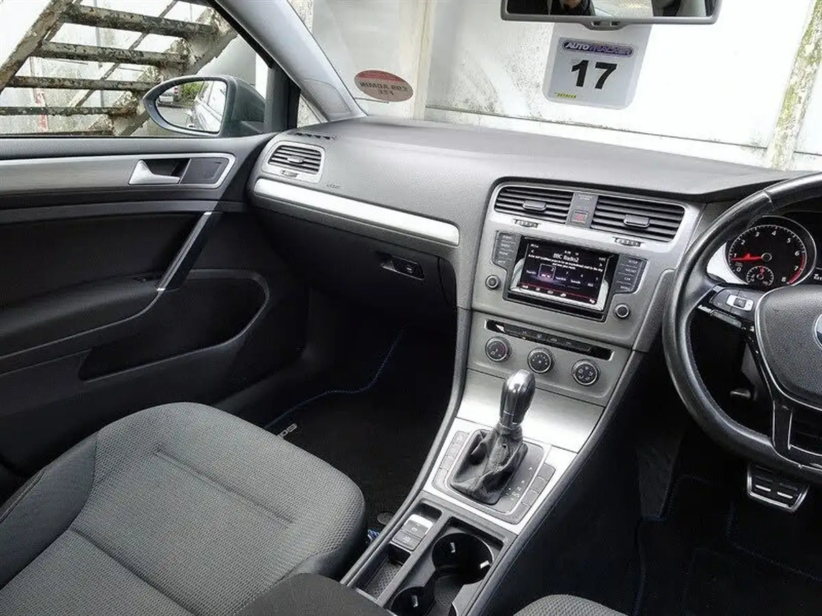 2013-volkswagen-golf-14-se-ss-hatchback-5d-1395cc-dsg-big-22