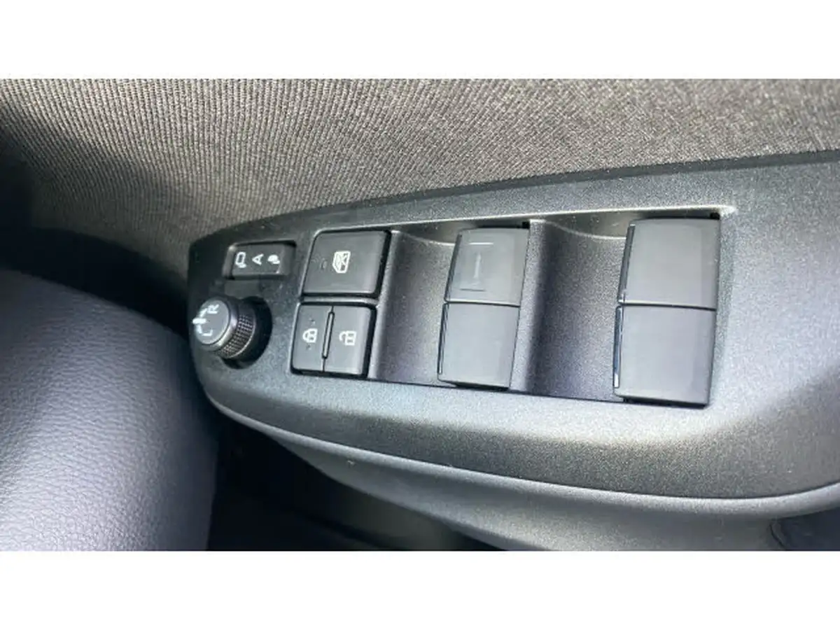 2024-toyota-yaris-15-vvt-i-gr-sport-128bhp-big-23