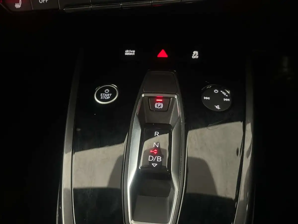 2021-audi-q4-e-tron-35e-s-line-station-wagon-big-34