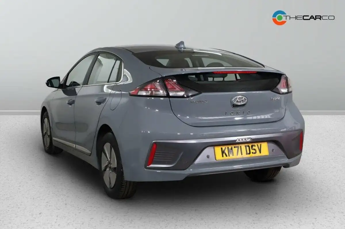 2021-hyundai-ioniq-16-gdi-premium-hybrid-big-6