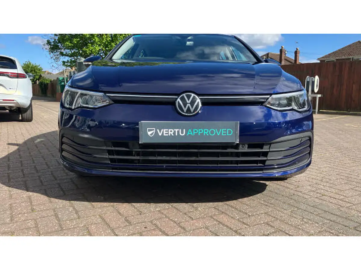 2022-volkswagen-golf-15-tsi-life-130ps-hatchback-big-26