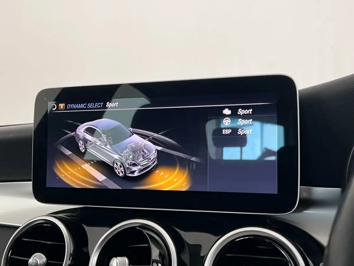 2019-mercedes-benz-c-class-15-c200-se-ss-saloon-4d-big-23