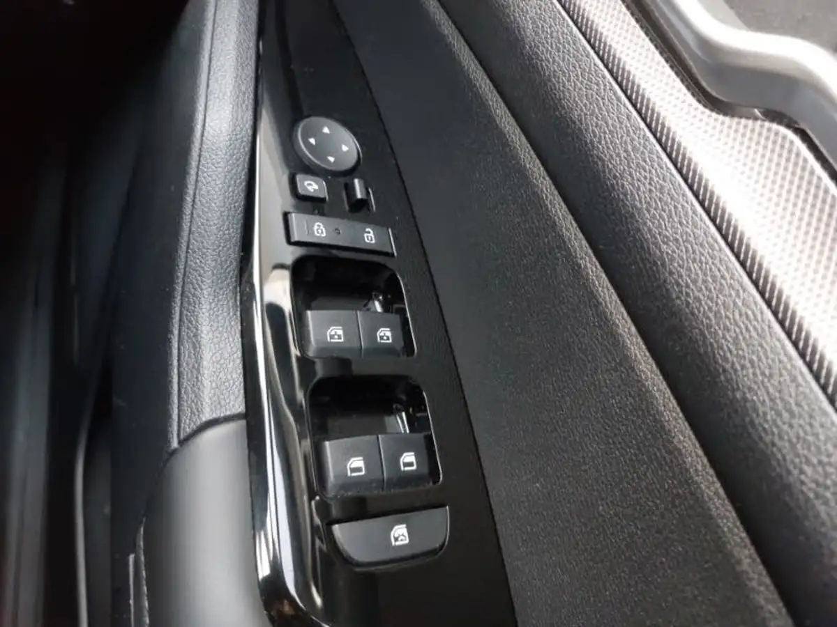 2022-kia-sportage-16-t-gdi-3-148bhp-1598cc-big-16
