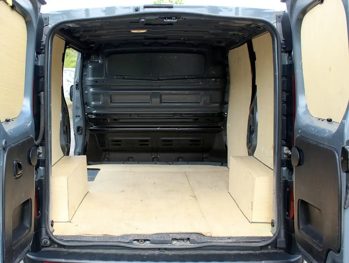2022-renault-trafic-20dci-sl28-130-business-big-9