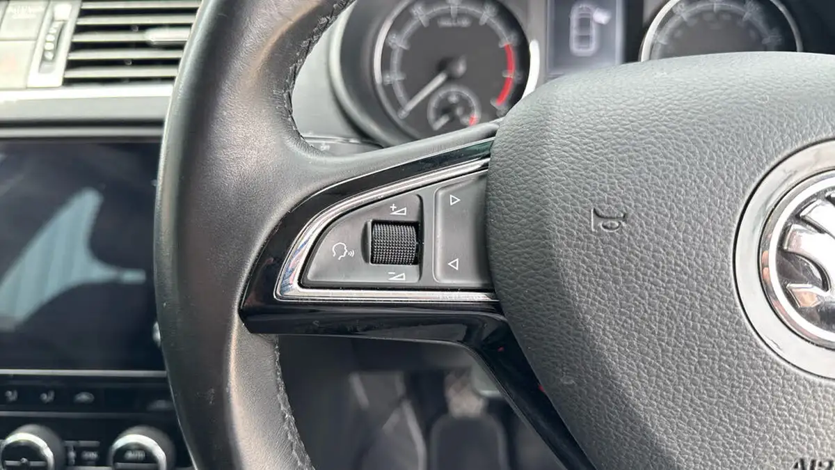 2018-skoda-octavia-14-tsi-se-hatchback-big-22