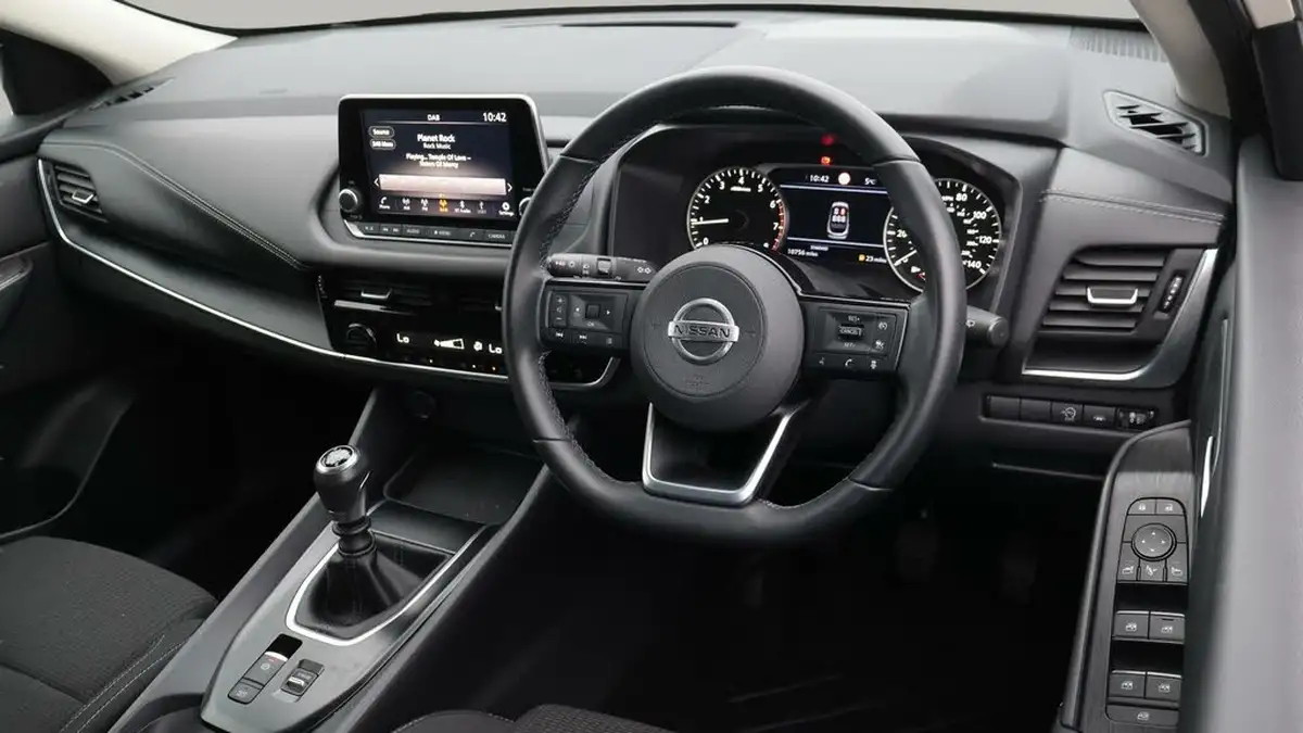 2022-nissan-qashqai-13-dig-t-acenta-premium-140ps-big-8