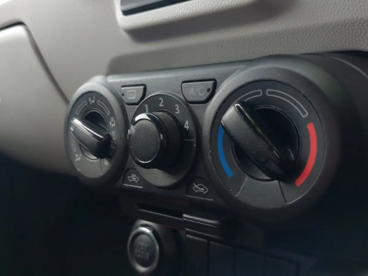 2018-suzuki-ignis-12-dualjet-sz-t-big-13