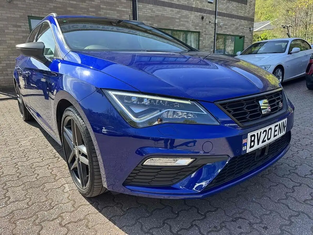 2020-seat-leon-20tdi-fr-black-edition-estate-dsg-big-8