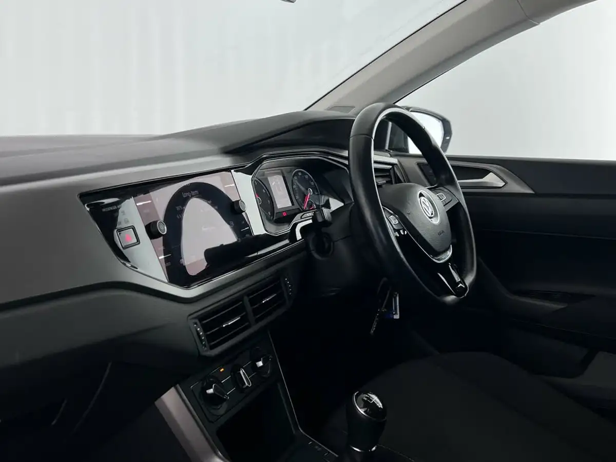 2019-volkswagen-polo-10-tsi-se-ss-big-17
