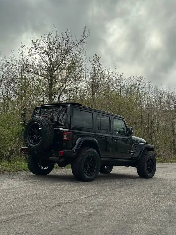 2025-jeep-wrangler-big-38