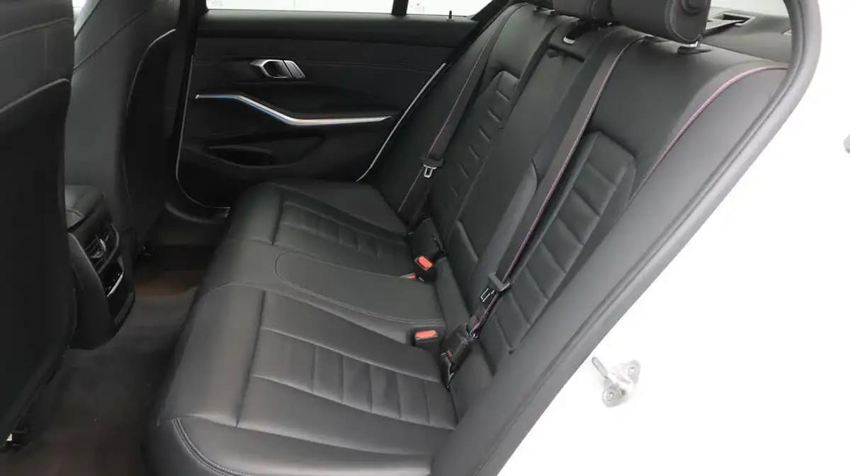2020-bmw-3-series-20-330e-m-sport-saloon-4d-big-16