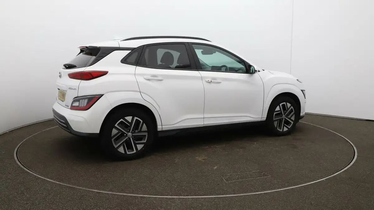 2022-hyundai-kona-e-premium-204ps-64kwh-7kw-obc-big-44