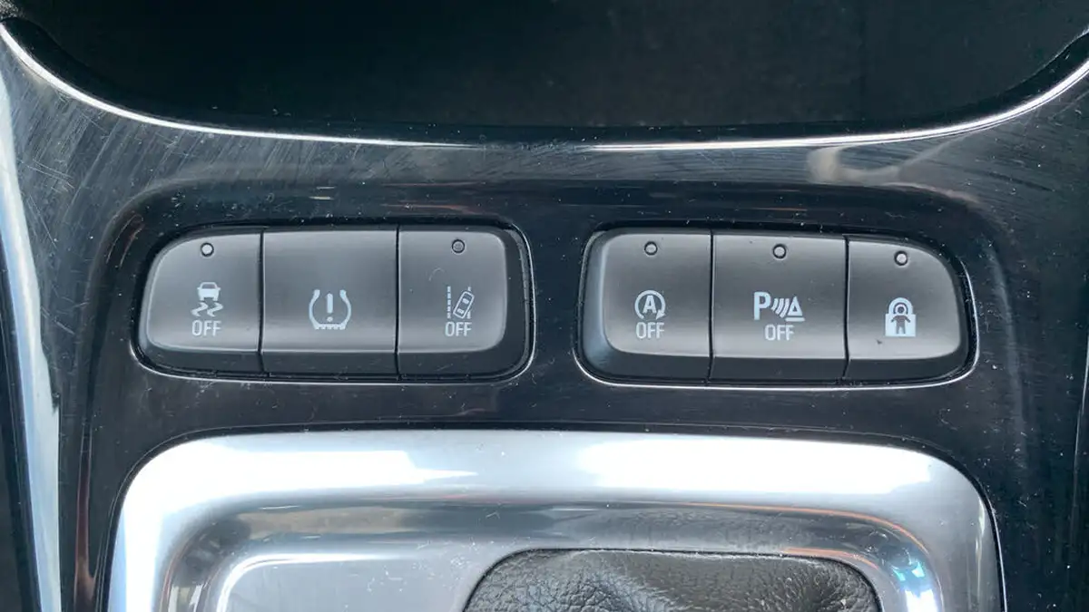 2020-vauxhall-crossland-x-12-elite-nav-130ps-turbo-auto-big-34