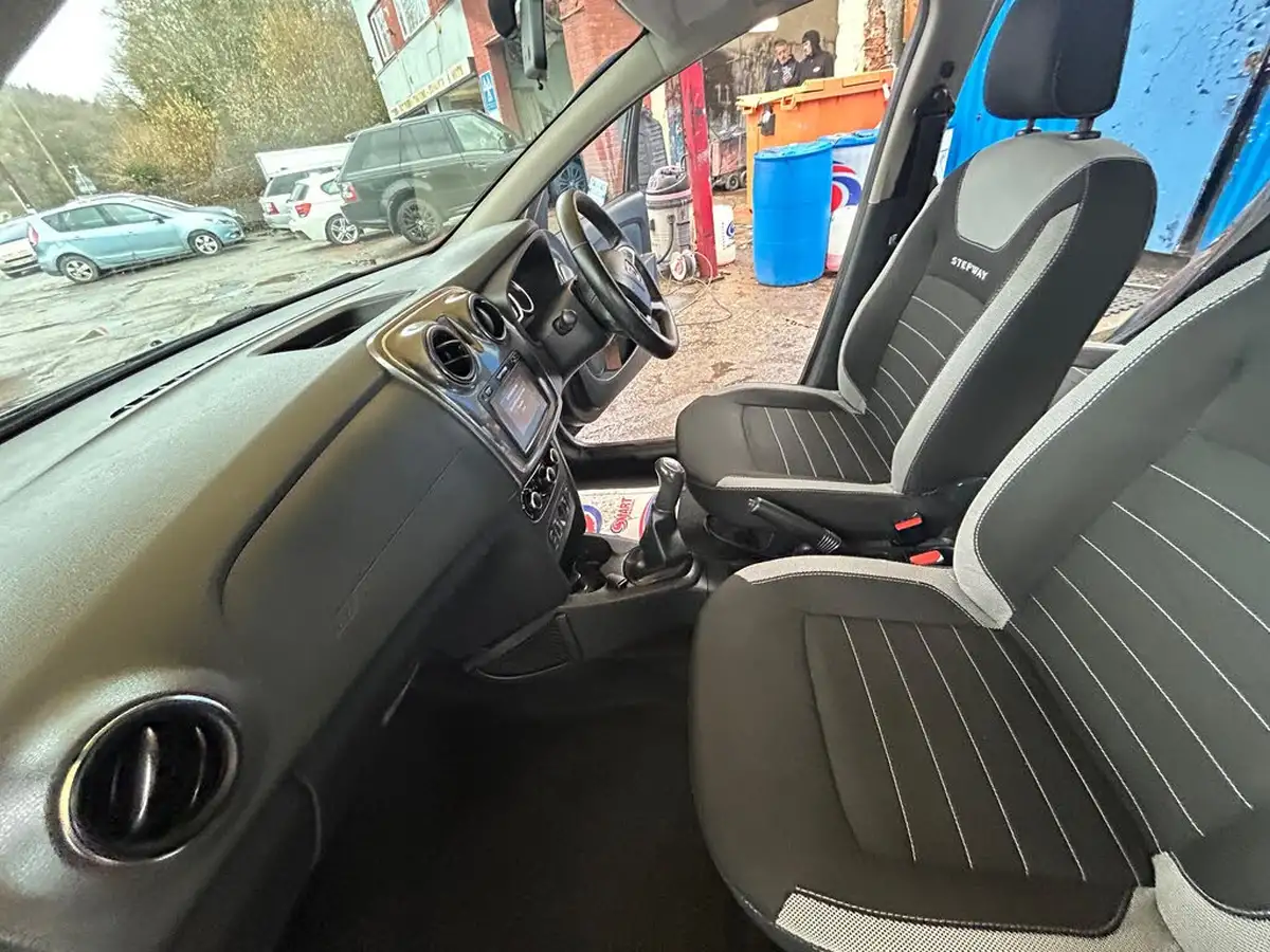 2018-dacia-sandero-stepway-09-tce-comfort-big-8