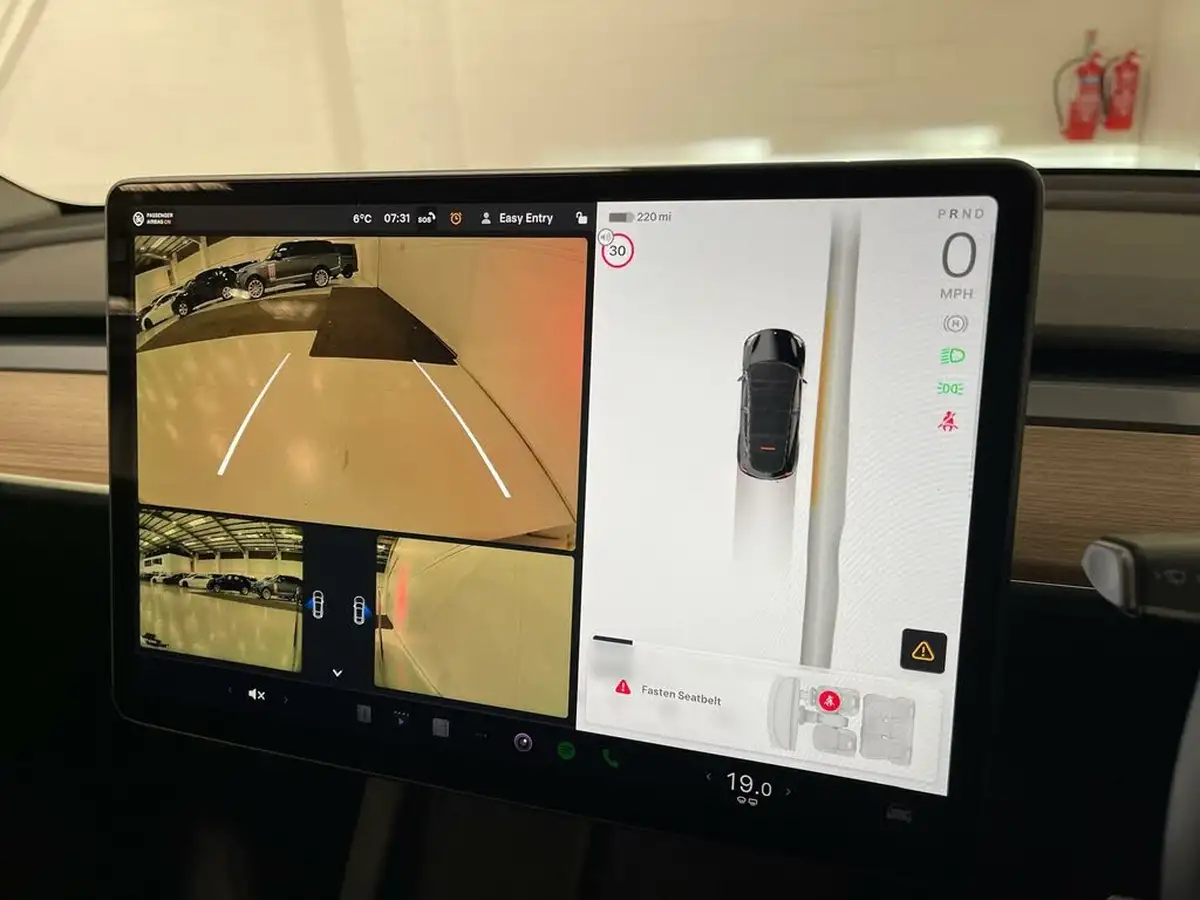 2024-tesla-model-y-e-performance-big-68