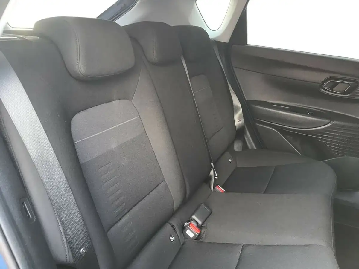 2025-hyundai-bayon-10-t-gdi-premium-100ps-7dct-big-10