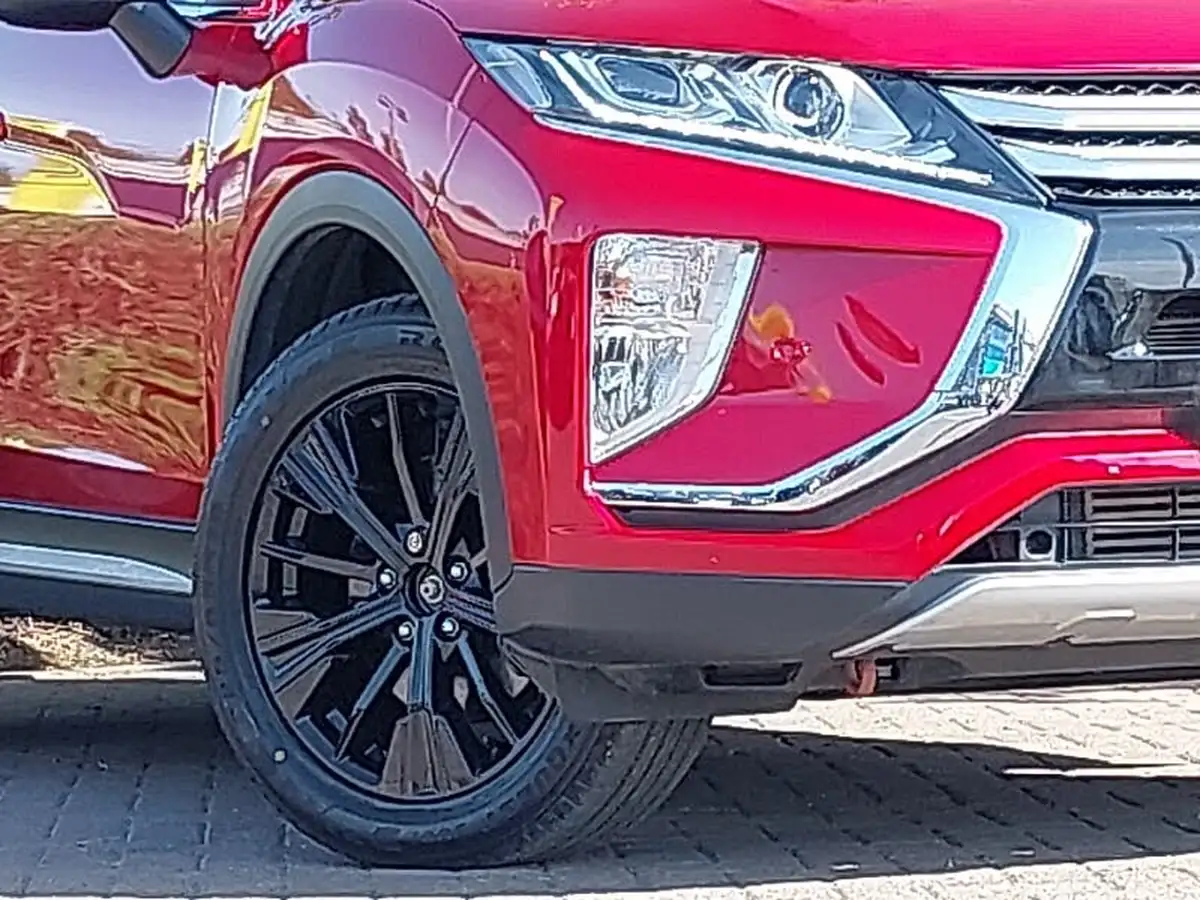 2020-mitsubishi-eclipse-cross-15-dynamic-4wd-auto-big-8