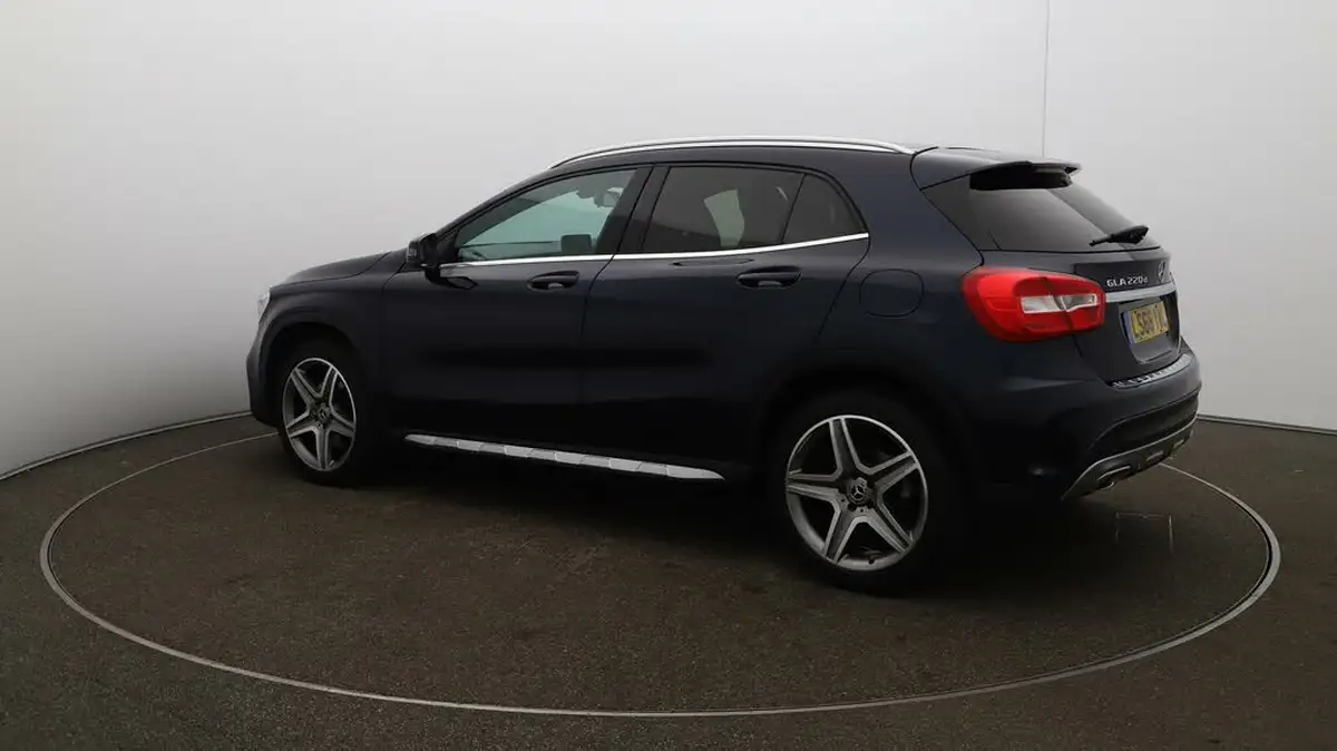 2018-mercedes-benz-gla-class-21d-gla-220d-amg-line-177ps-ss-big-28