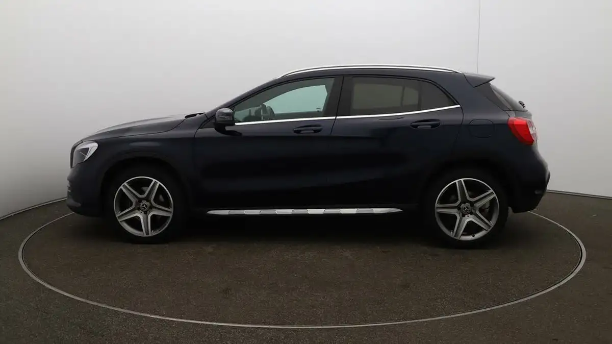 2018-mercedes-benz-gla-class-21d-gla-220d-amg-line-177ps-ss-big-56