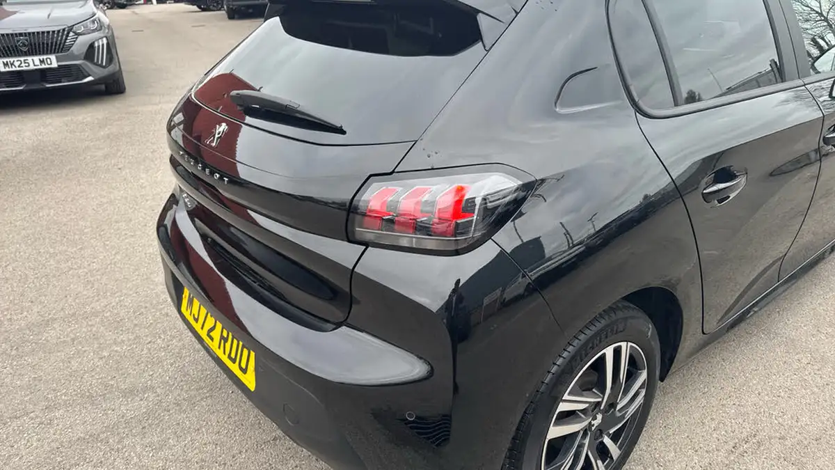 2023-peugeot-208-12-puretech-active-premium-75ps-big-44