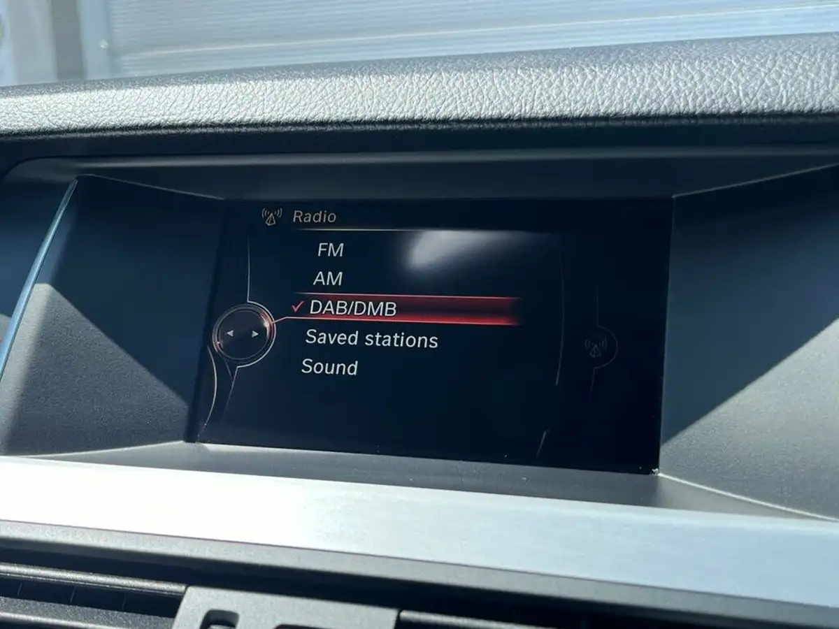 2017-bmw-5-series-20td-520d-m-sport-190bhp-touring-5d-auto-big-14