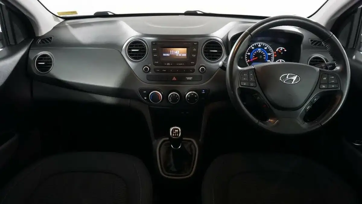 2019-hyundai-i10-12-se-big-12