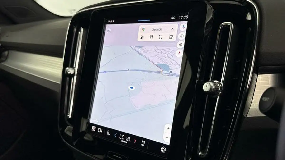 2024-volvo-xc40-20-b3-plus-big-6