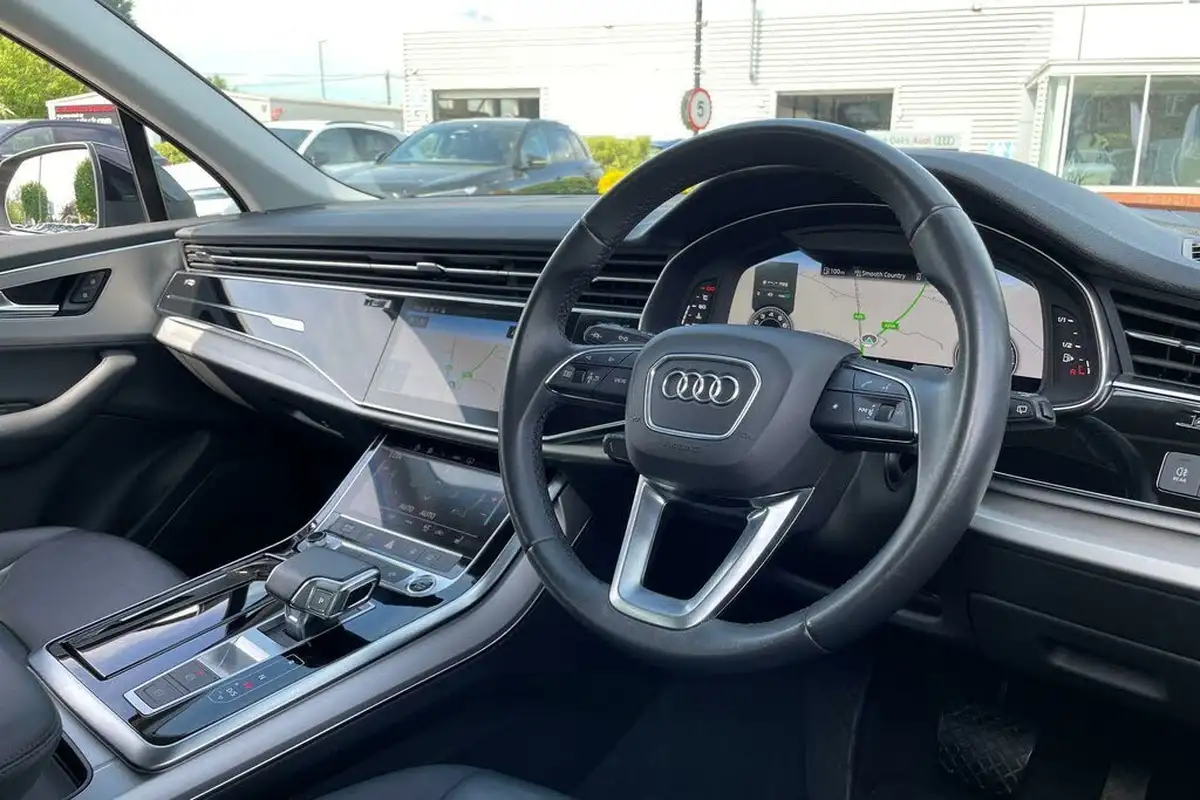 2022-audi-q7-30-55-tfsi-sport-big-24
