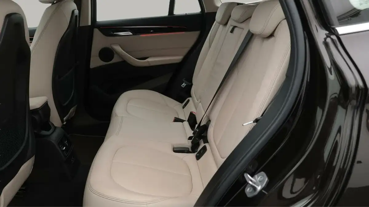 2022-bmw-x1-20td-sdrive18d-xline-sport-auto-big-16