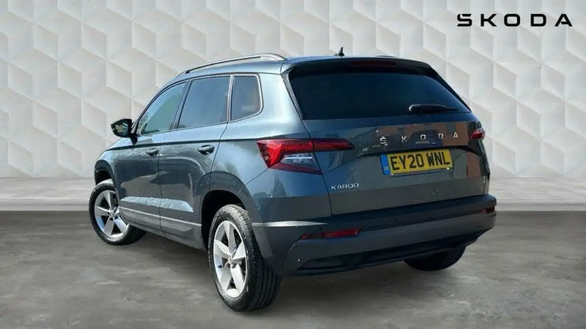 2020-skoda-karoq-15-tsi-se-dsg-big-2