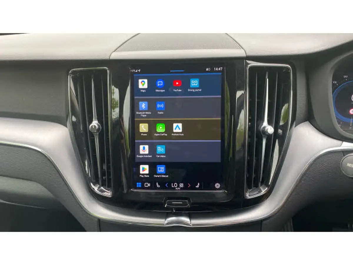 2021-volvo-xc60-20td-b4-momentum-awd-big-35