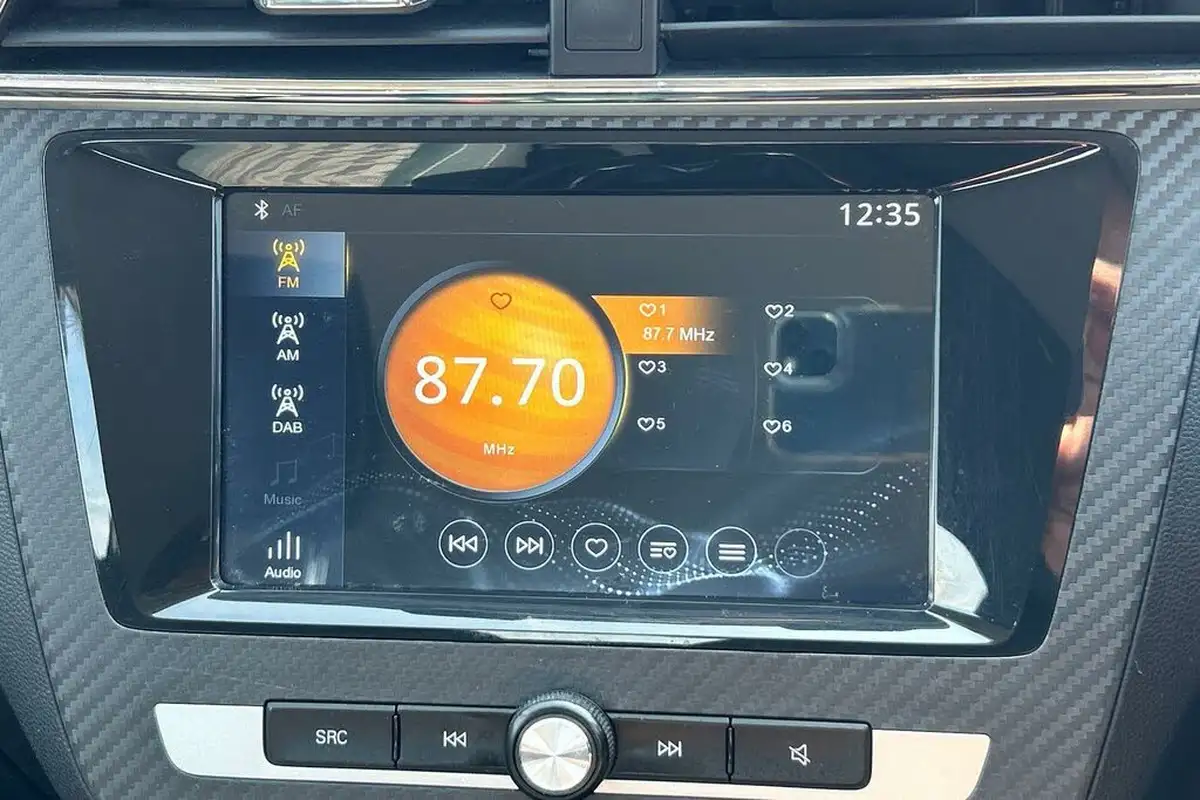 2019-mg-zs-suv-15-vti-tech-excite-105bhp-big-18
