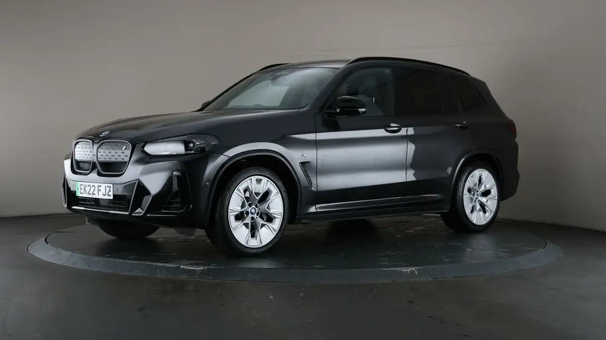 2022-bmw-ix3-e-m-sport-pro-big-3