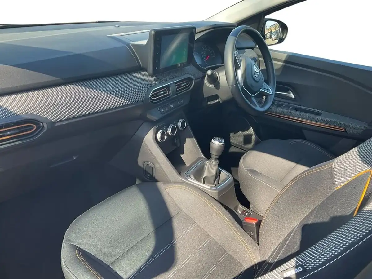 2022-dacia-sandero-stepway-10-tce-prestige-90bhp-big-3