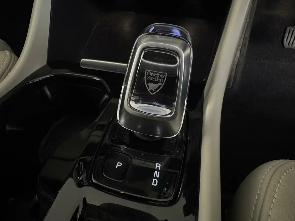 2021-volvo-xc40-15-t5-inscription-pro-258bhp-big-22