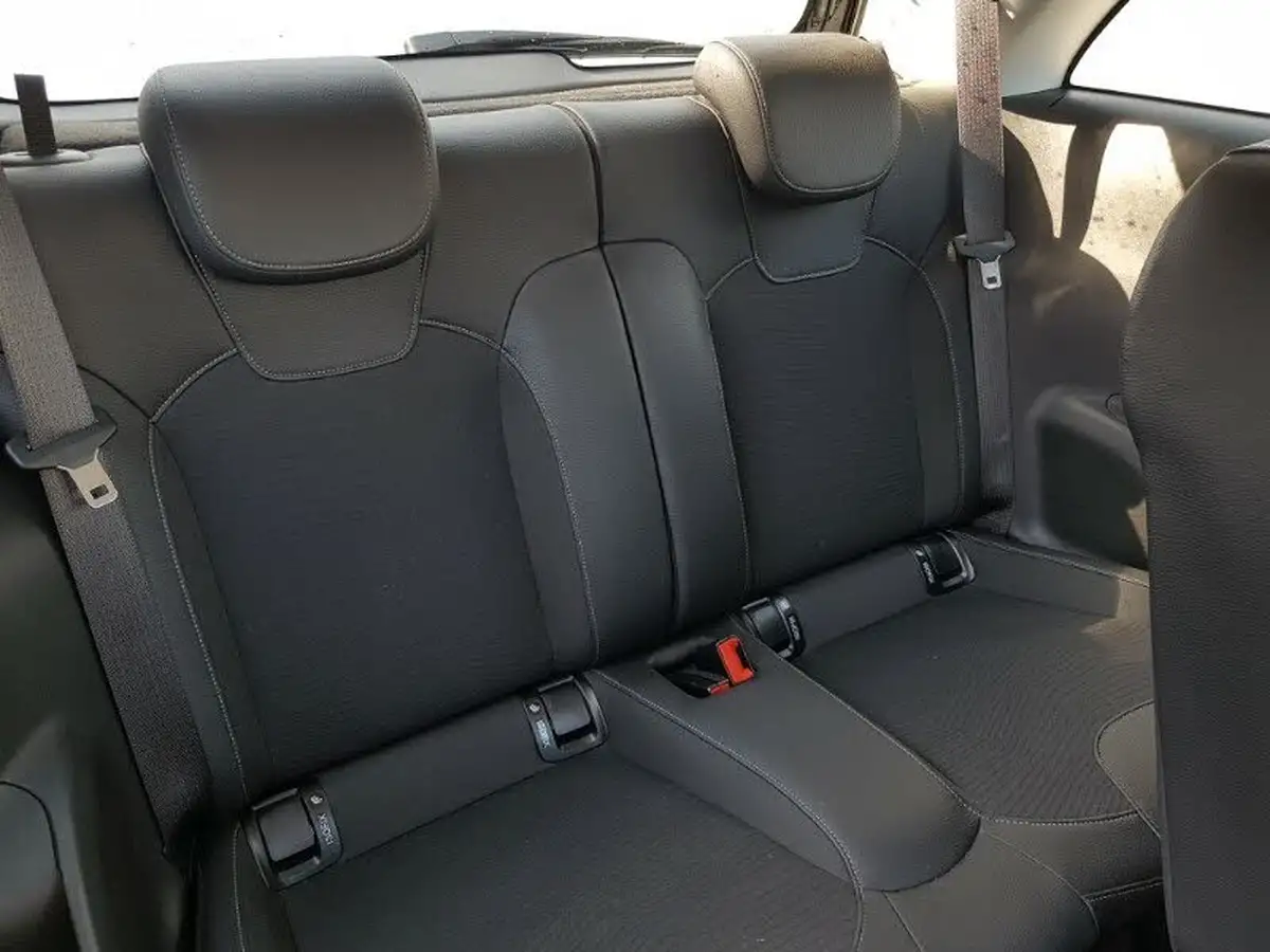 2019-vauxhall-adam-12i-griffin-big-11