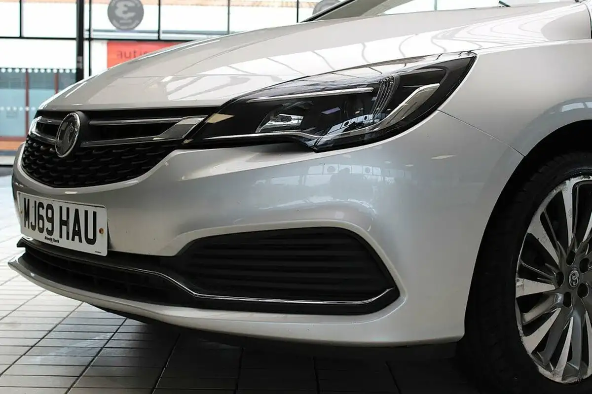 2019-vauxhall-astra-14i-16v-turbo-sri-vx-line-nav-ss-big-2