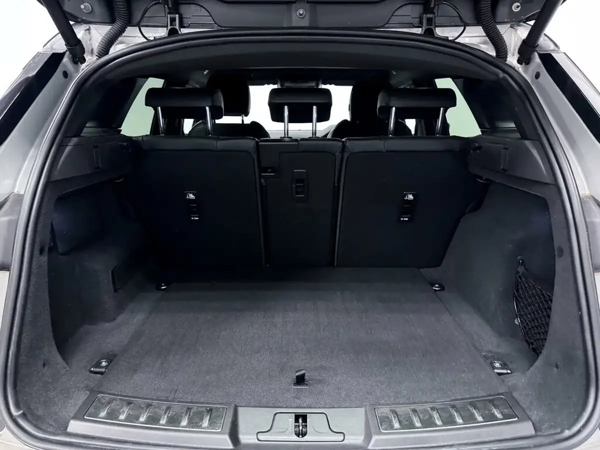 2022-land-rover-range-rover-evoque-15-p300e-r-dynamic-se-big-7
