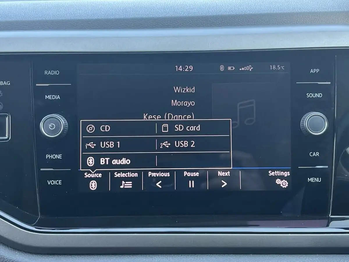 2018-volkswagen-polo-10-tsi-se-big-43
