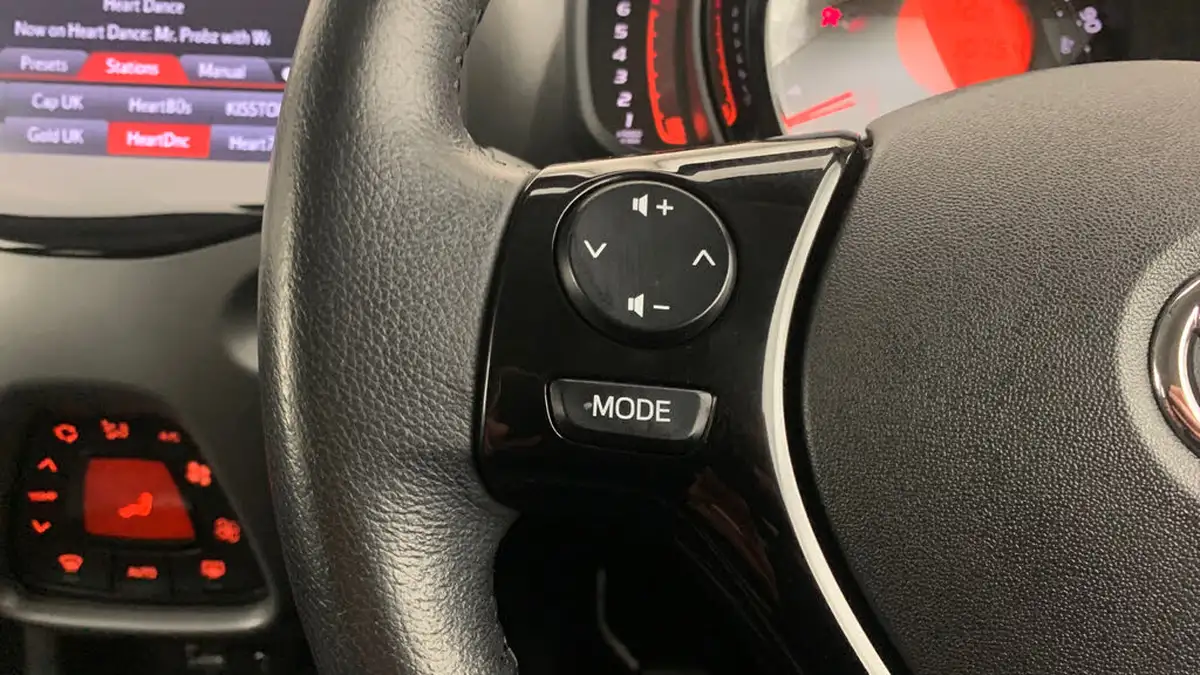 2019-toyota-aygo-10-vvt-i-x-trend-big-18